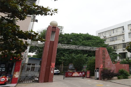 纺织厂家属院2室1厅1卫55.4㎡